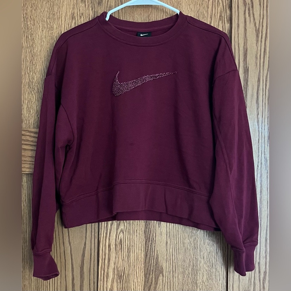Nike Crewneck sweatshirt. Sz Small. Maroon